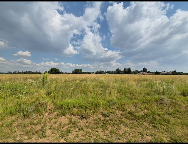 1,987M² VACANT LAND FOR SALE IN VAALPARK